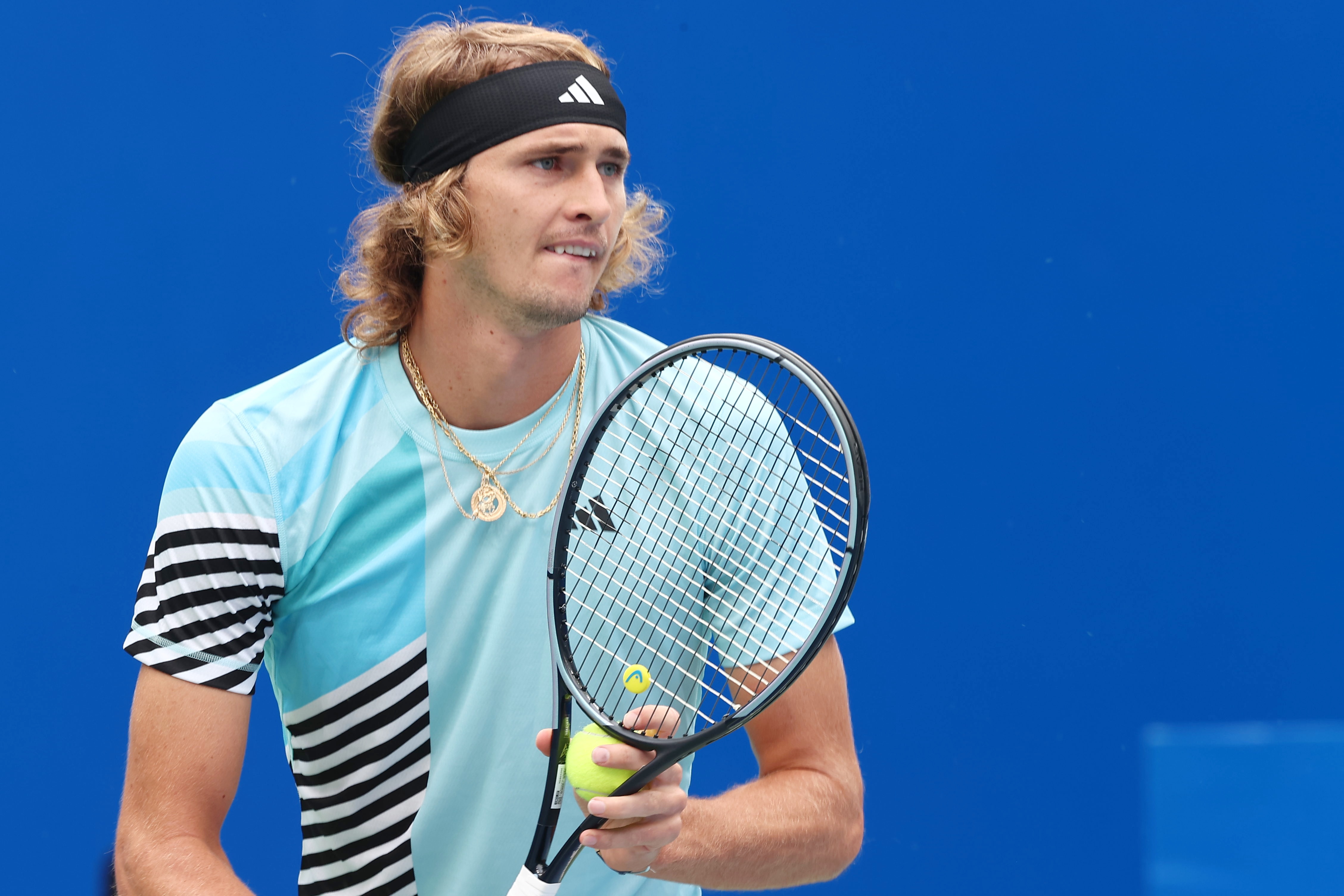 温网鏖战ATP总决赛，兹维列夫点燃赛场