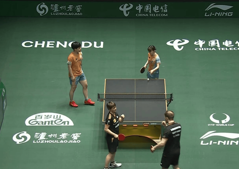 德国队完胜日本队,张本智和高光表现 德国队完胜日本队,张本智和高光表现