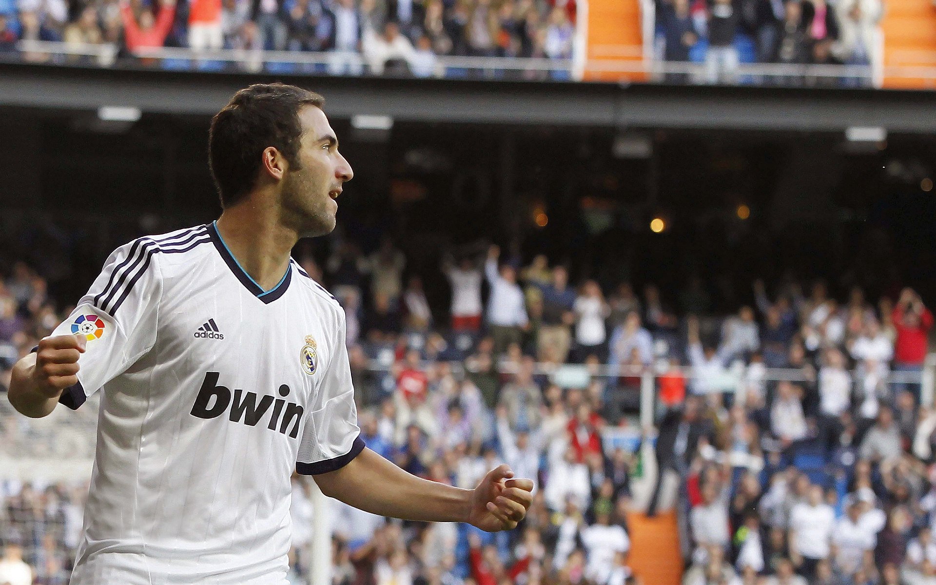 赛道魔法,F1新赛季揭幕战与NBA魔术队单节爆发的双重焦点