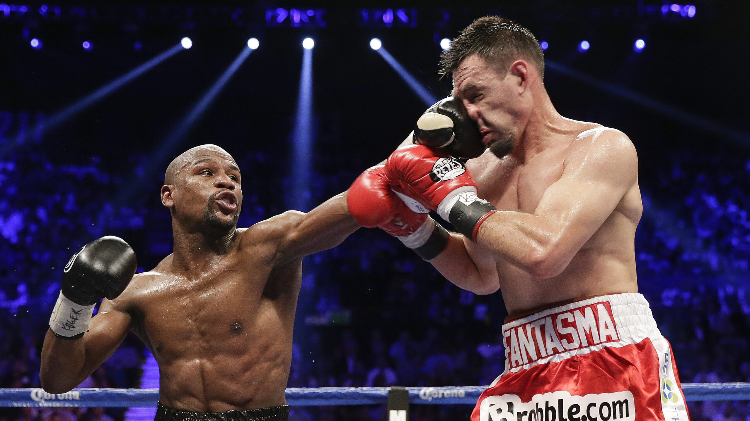 西甲国家德比之夜,塔图姆防守端锁死对手的跨界启示